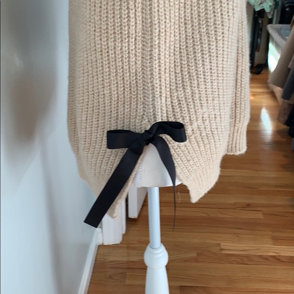 Vest - Picture 3 of 4